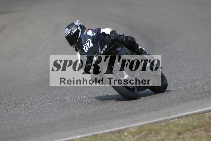 /37 09.08.2026  Pluess Motosport ADR/Einsteiger/77